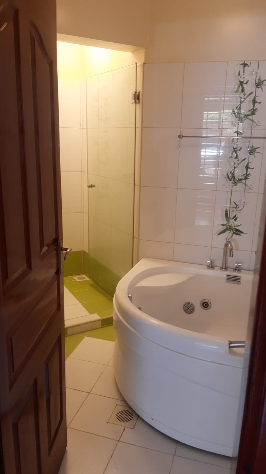 Image 19 of Bayhill Apartments For Sale/Rent