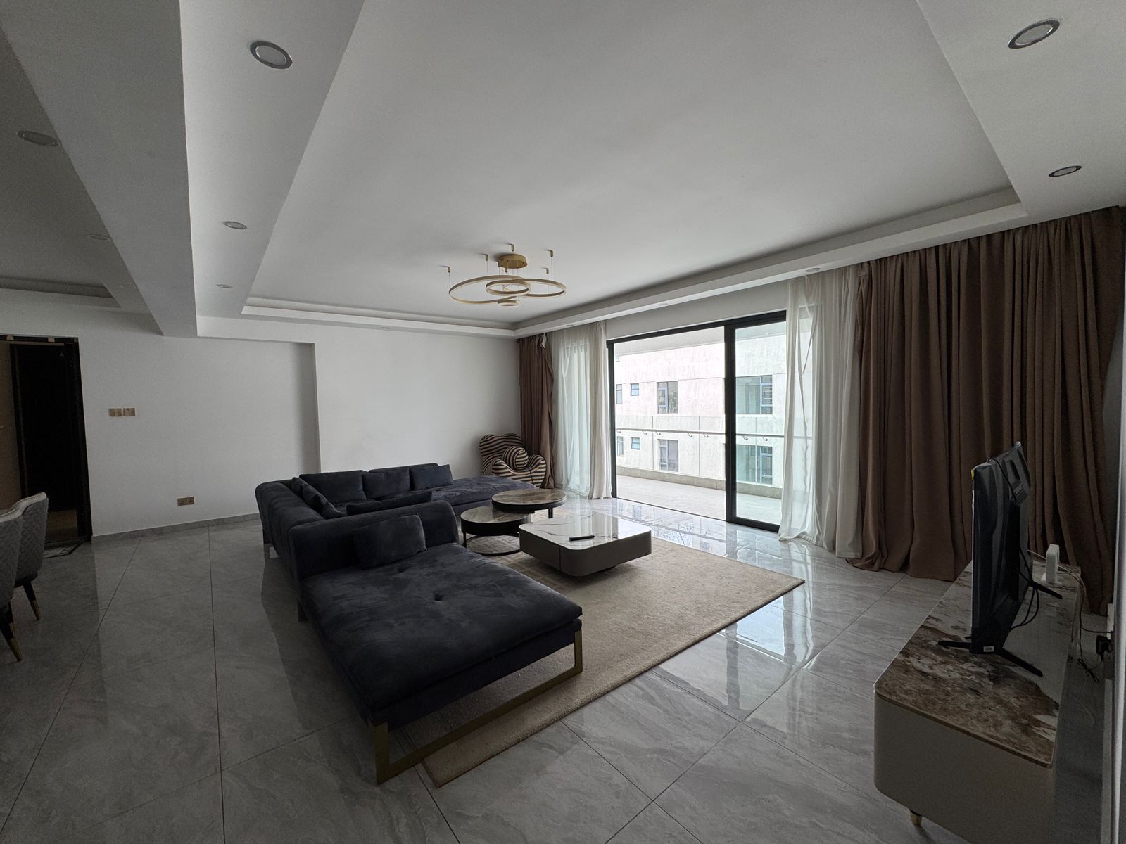 Image 9 of 4 Bedroom Apartment (Royal Oaks) - For rent/Sale