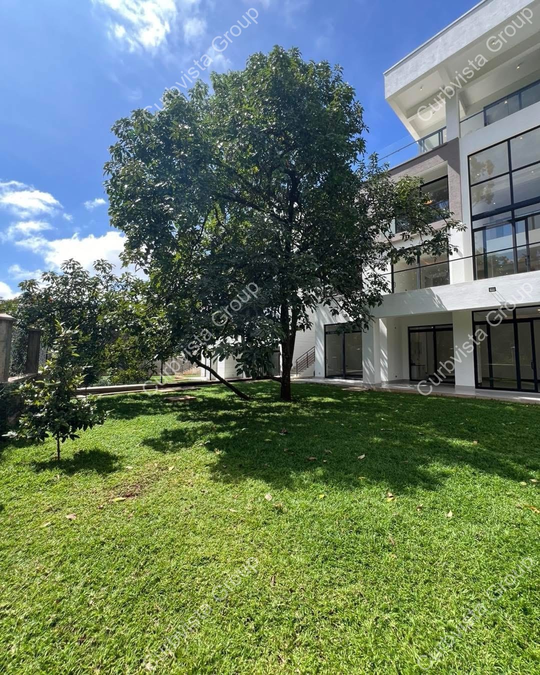 Image 1 of Luxury 6 Bedroom Home for Sale in Kitusuru, Nairobi